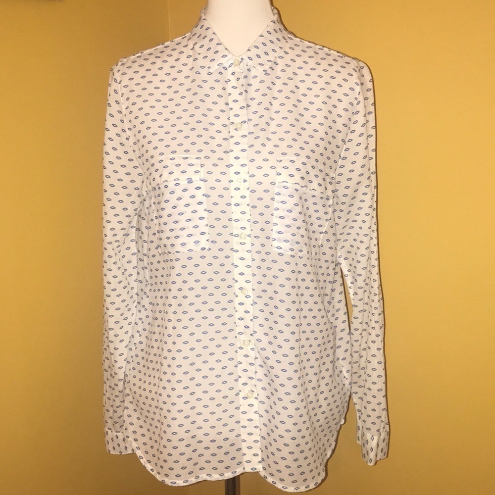 2/$15 or 3/$20 Gap button down boyfriend shirt